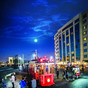 **** Отель Taksim Square Турция